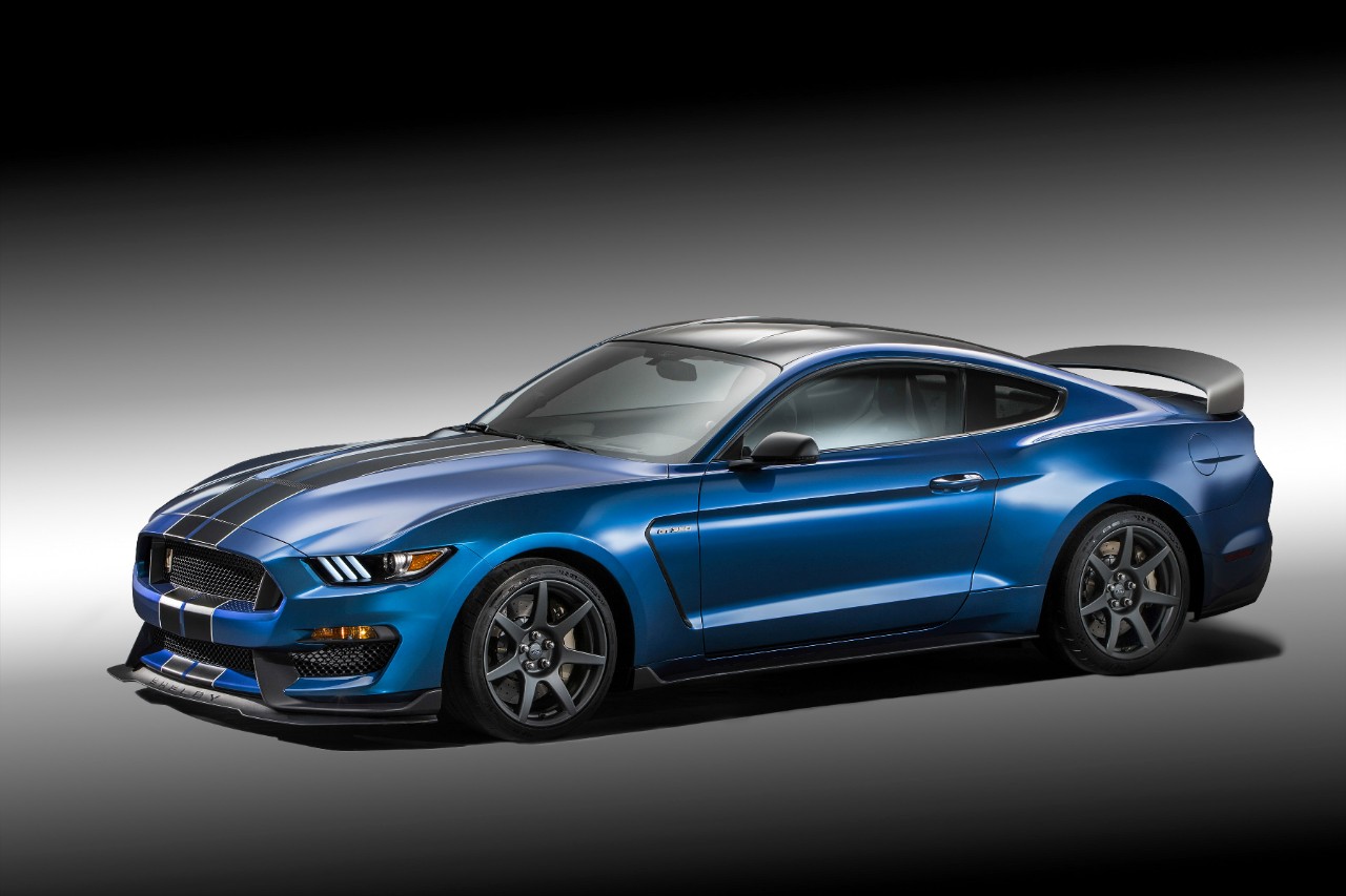 Shelby-GT-350R-1