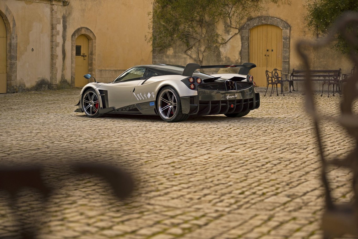 pagani huayra video