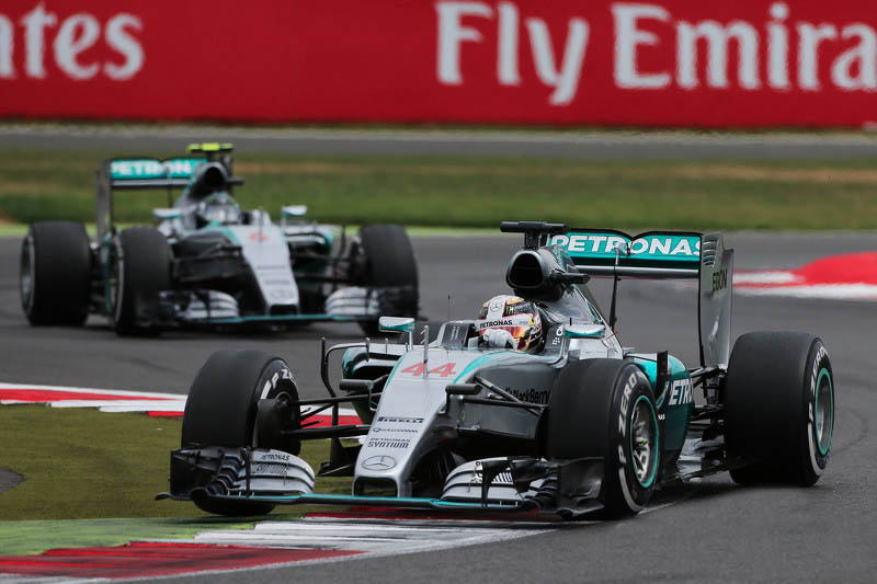 Lewis Hamilton pide que no se den ordenes de equipo