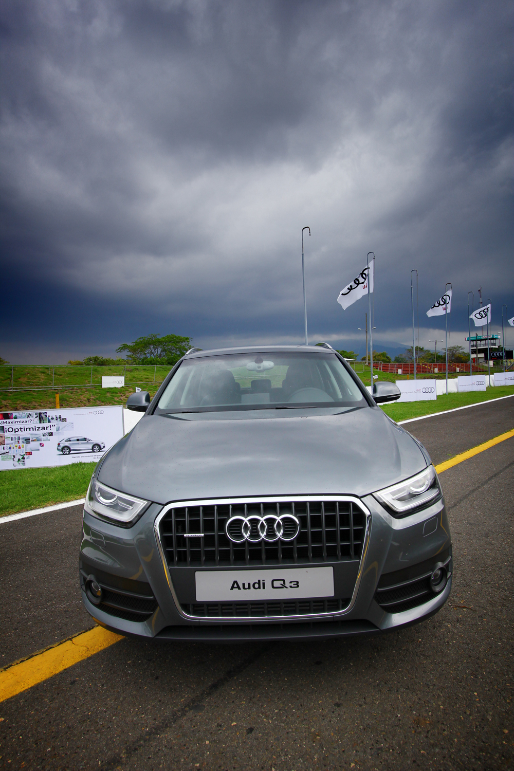 AUDI_Q3_3
