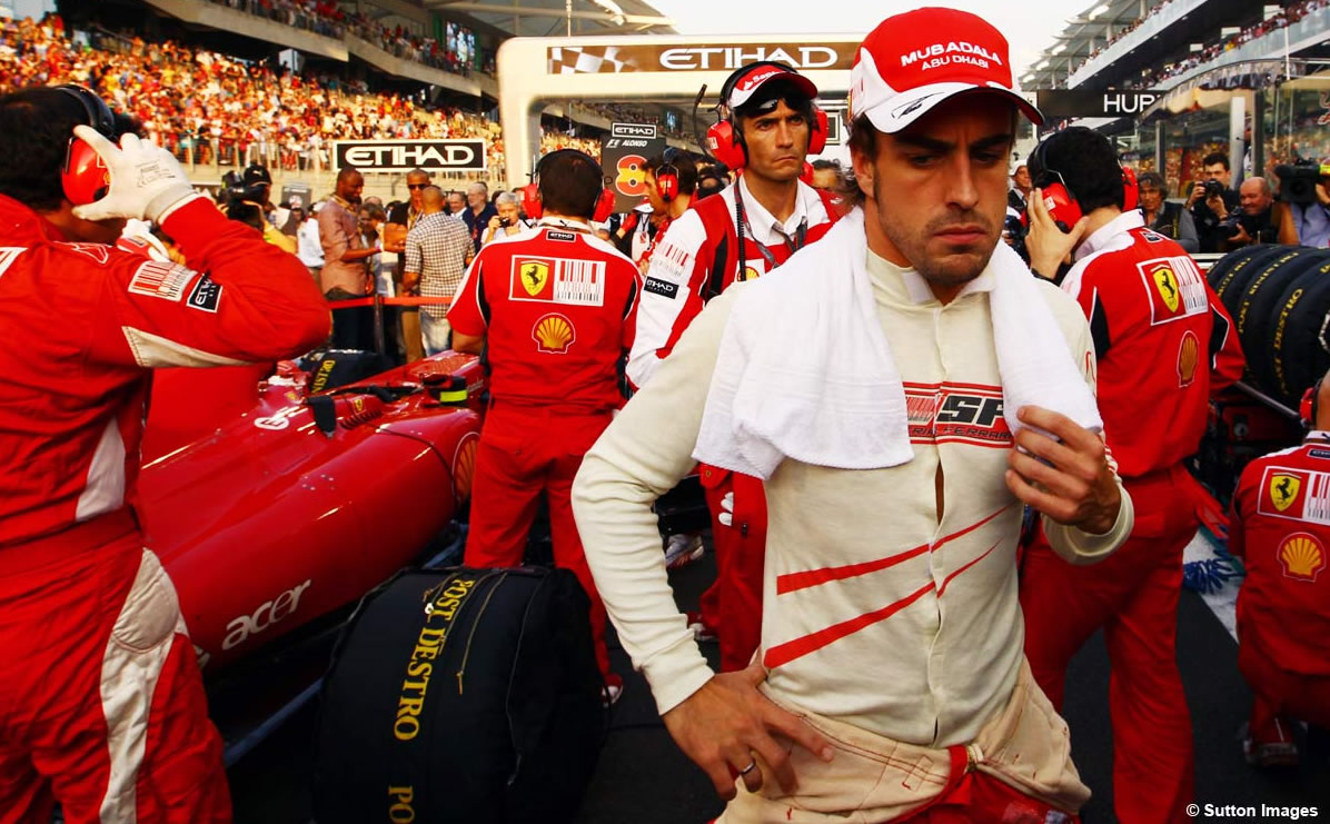 Fernando_Alonso_Abu_Dhabi_2010_2011