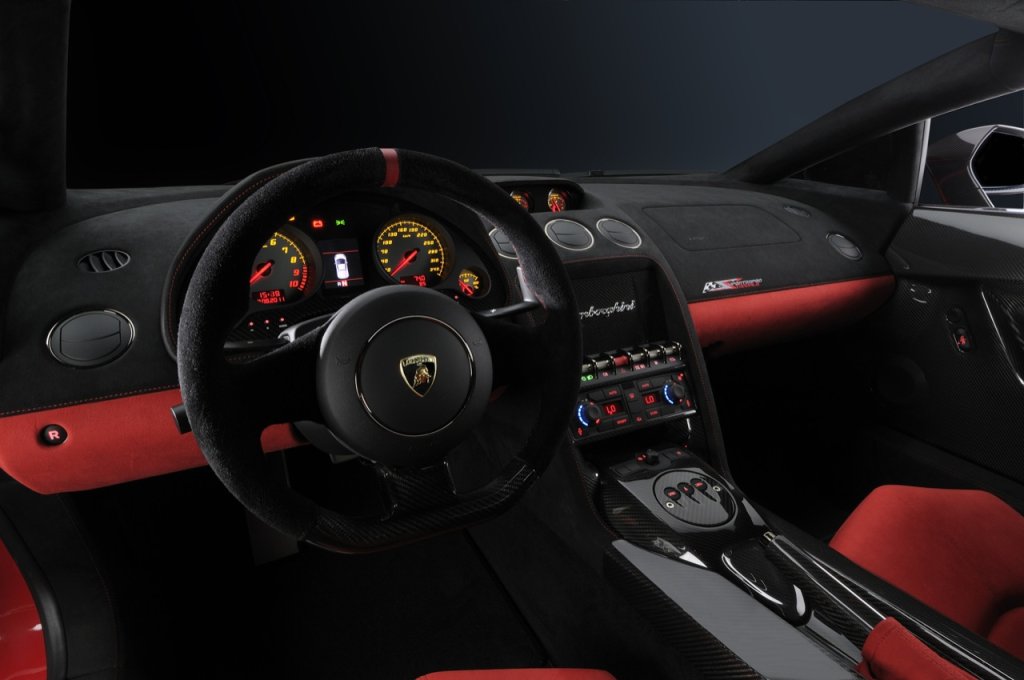 Lamborghini_Gallardo_LP_570-4_Super_Trofeo_Stradale-07-1024x680