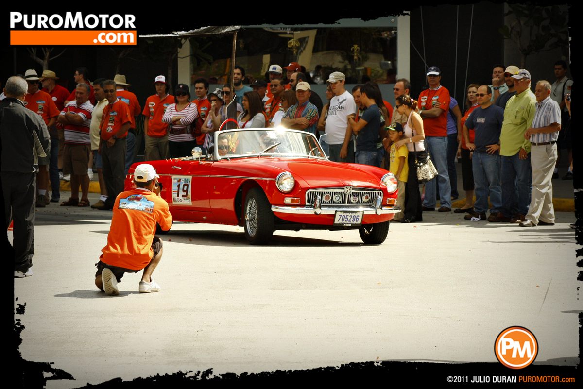 Rally_Autos_Antiguos_en_Costa_Rica_2011_Julio_Duran_0090