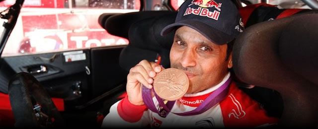 WRC_Al__Attiyah_muestra_demdalla_olimpica