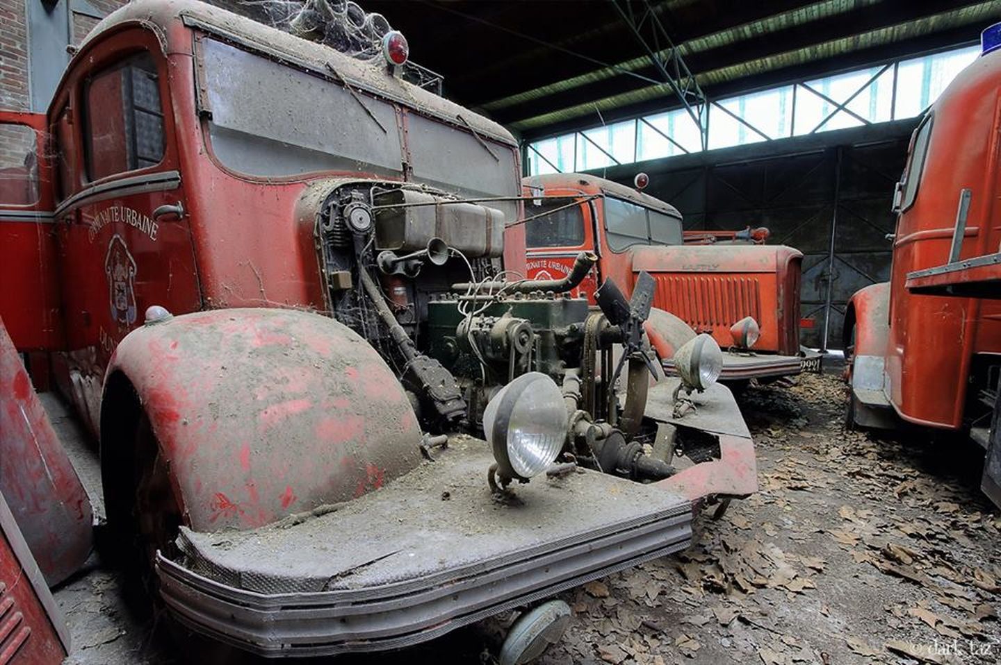camiones bomberos abandonados francia autoblog 14