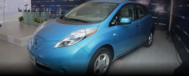 i_Nissan_Leaf_Costa_Rica_2012