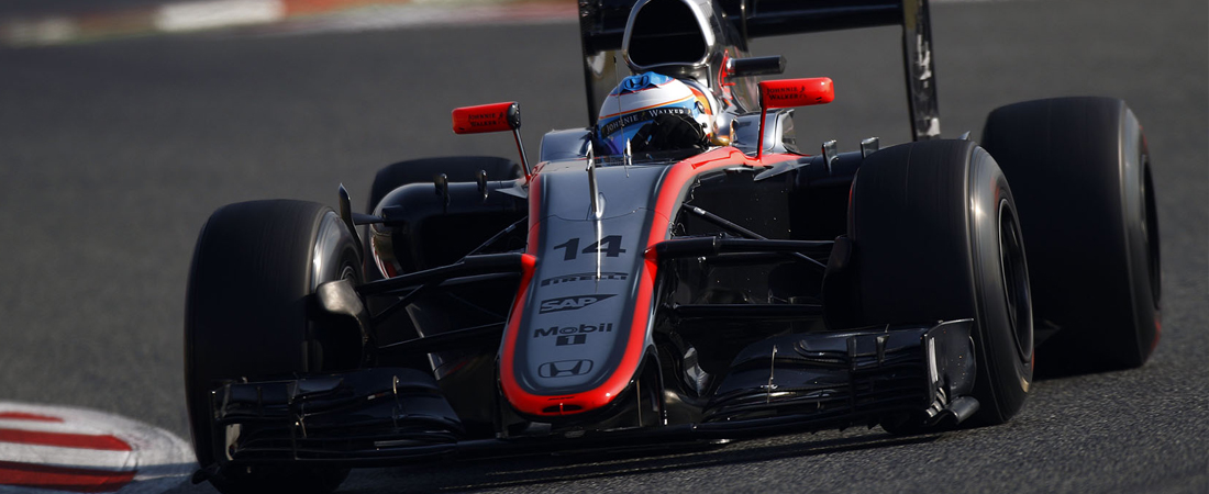 mclaren ofrce ayuda a honda