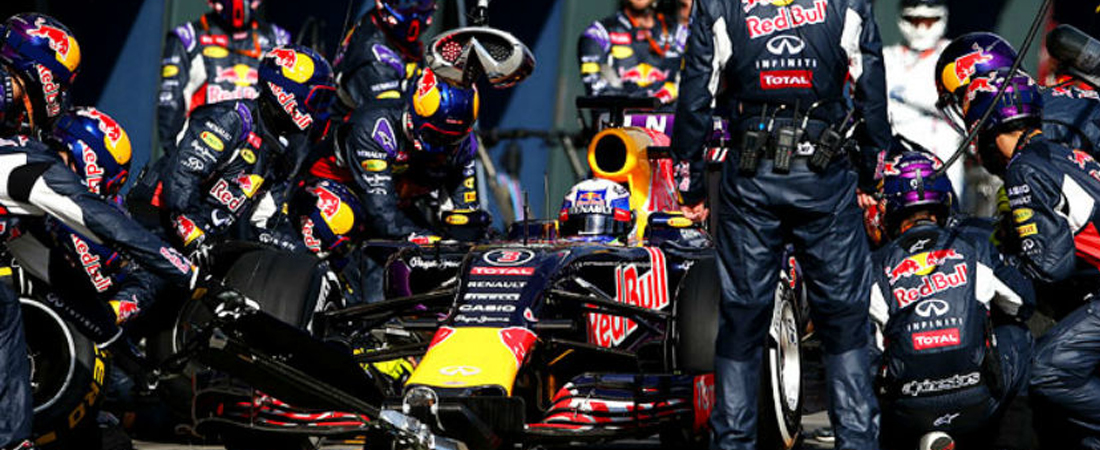 red bull con motores ferrari